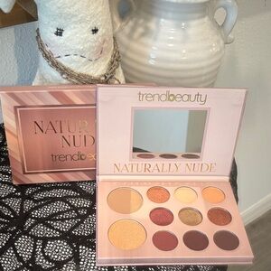 🎁Naturally Nude Eyeshadow Palette with Highlighter